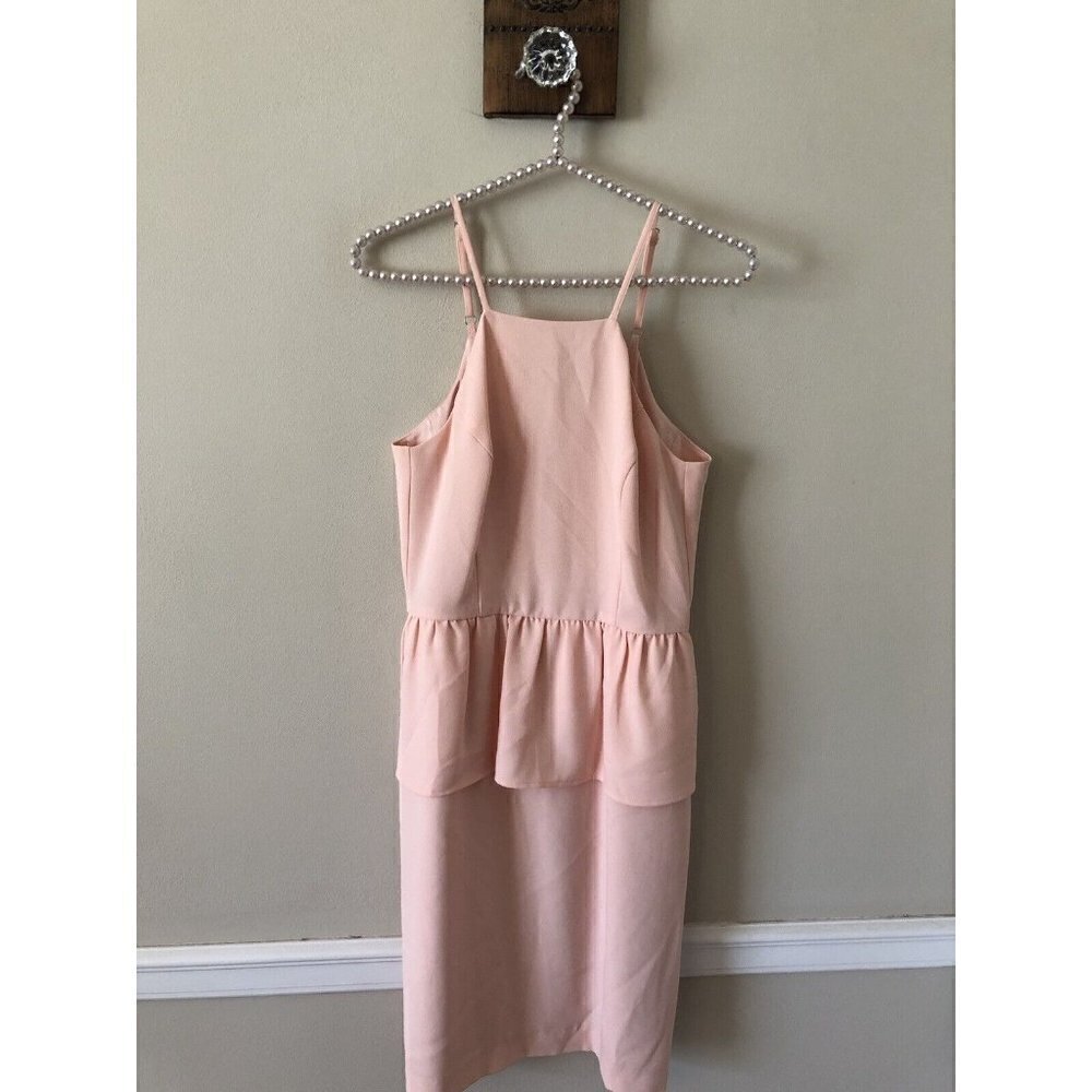 Gianni Bini Womens Size 2 Peach Peplum Dress Sleeveless